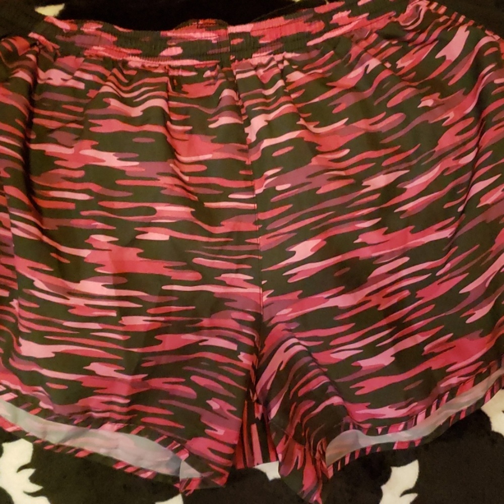 Nike running shorts size large